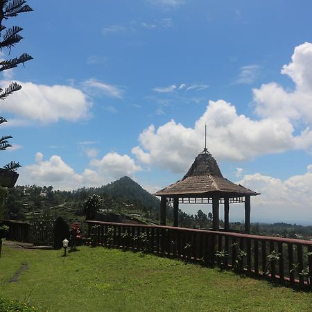 Sukuh Cottage Tawangmangu Buitenkant foto